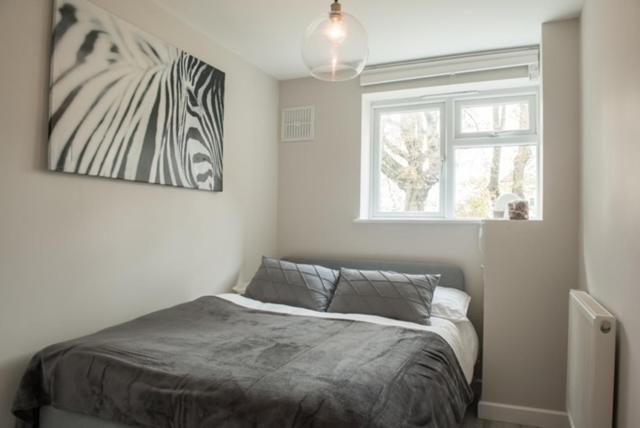 Finchley Contemporary 2 Bed Apartment + Parking 亨顿 外观 照片